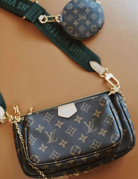 green strap louis vuitton bag